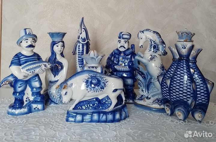 Статуэтка фарфор