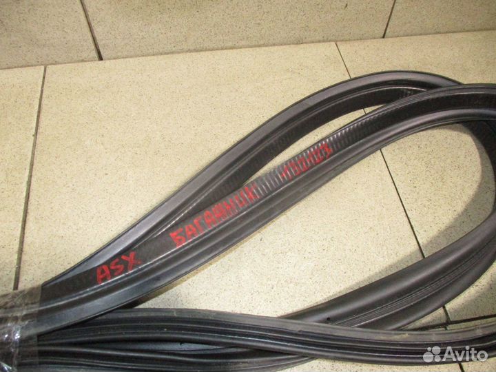 Уплотнитель багажника Mitsubishi ASX 2010