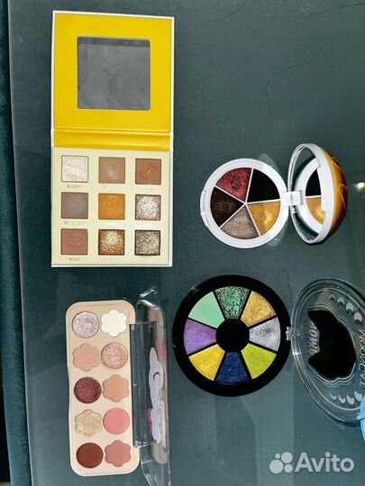 Палетки теней Revolution, novo, Beauty Bomb