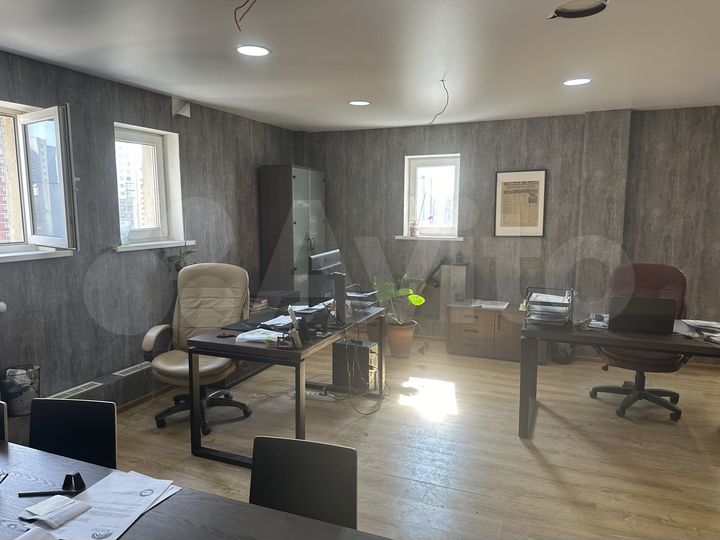 Офис, 130 м²