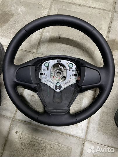 Руль от bmw x3 кузов f25