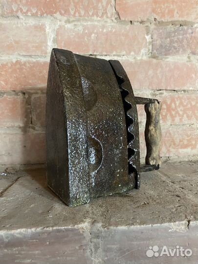 Старый утюг