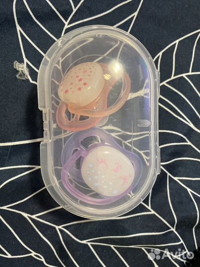 Соска пустышка avent ultra air night 0-6