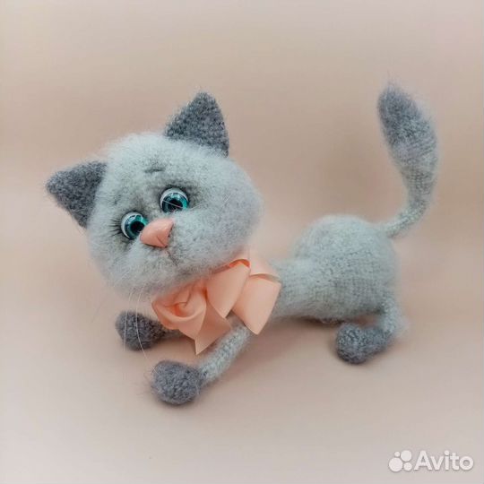 Интерьерная игрушка кошка крючком