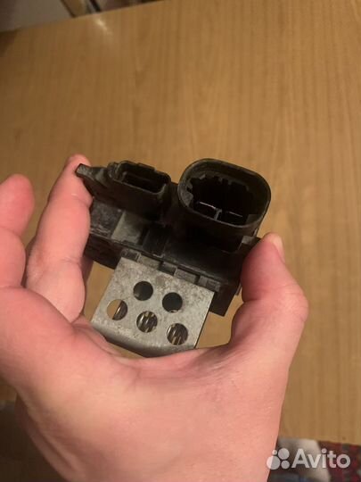 Блок управления мотором вентилятора Пежо 308