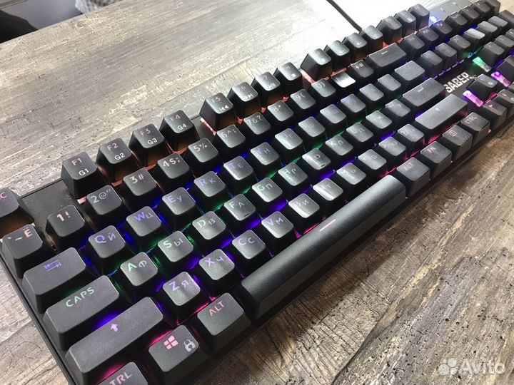 Игровая клавиатура с подсветкой