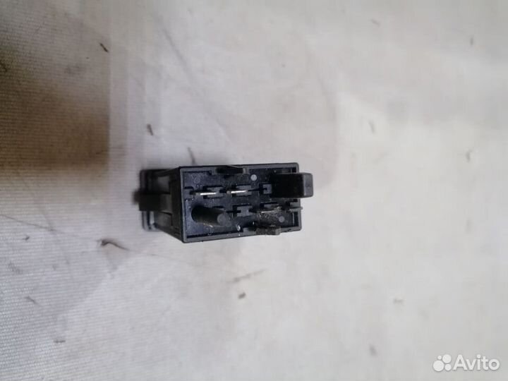 Кнопка обогрева заднего стекла audi 80 B3 1986-91