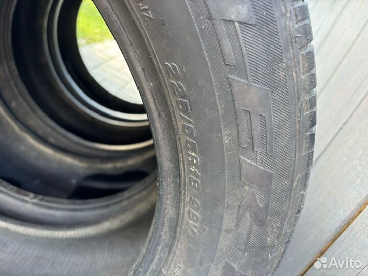 Bridgestone Dueler H/P 225/55 R18 98V