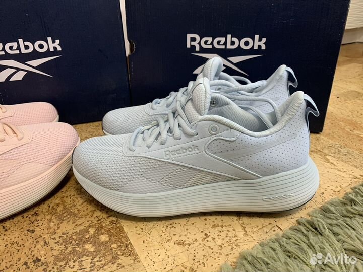 Кроссовки женские Reebok 38