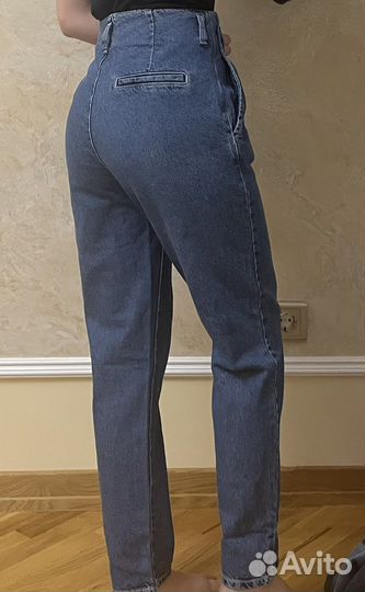 Джинсы