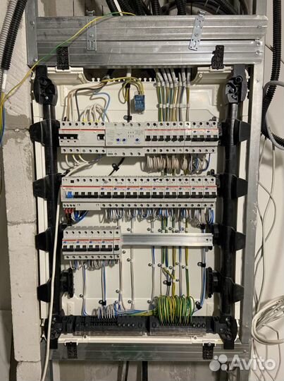 Электрик. Частный Электрик. Услуги Электрика