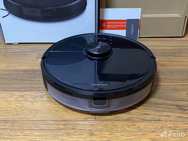 Почти новый робот пылесос Xiaomi Roborock S6MaxV