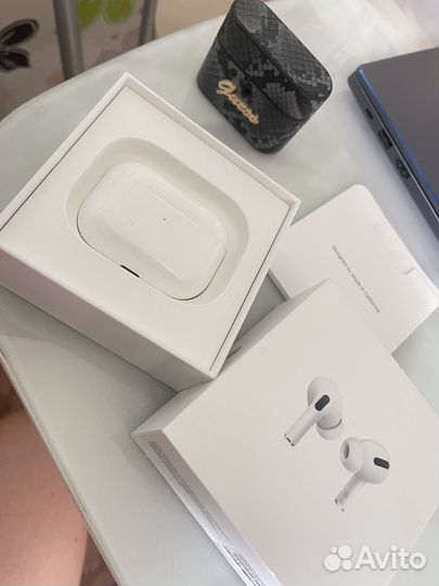 Беспроводные наушники apple airpods pro