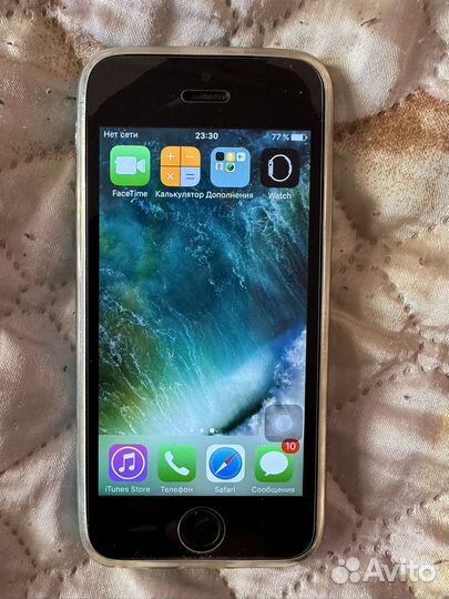 Телефон iPhone 5 с