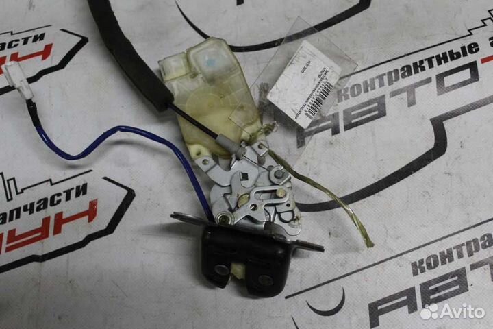 Замок багажника nissan X-trail NT30 PNT30 T30 С эл