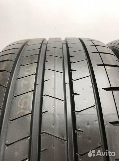 Pirelli P Zero PZ4 285/40 R20 98W