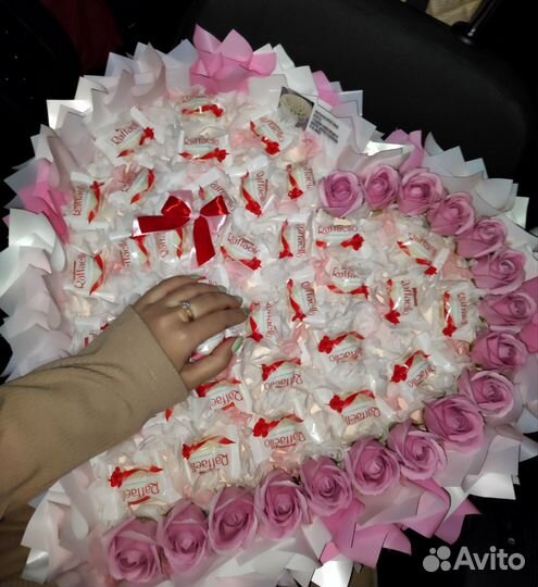 Сладкий подарок