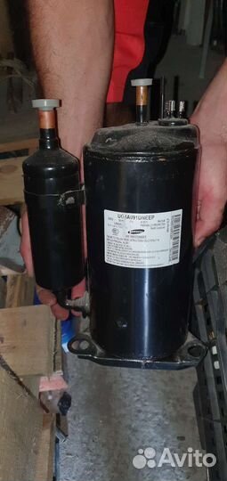 Холодильный компрессор