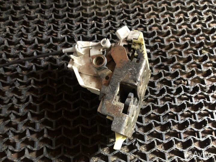 Замок передний левый Фокус 1 Ford Focus