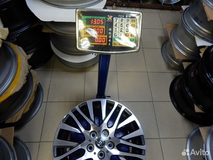 898 Toyota Vellfire Alphard RAV4 R18 5*114.3 ET45