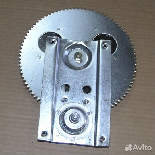 Стеклоподъемник двери маз левый (см)