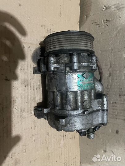 Компрессор кондиционера поло 1997г