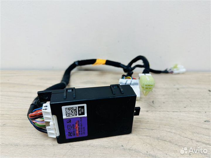 Блок управления подогревом сидений Hyundai Solaris