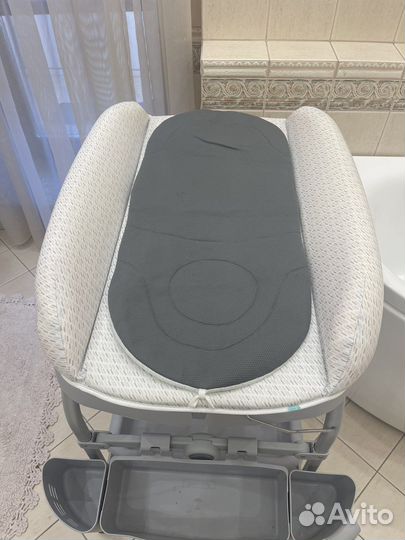 Пеленальный столик с ванночкой chicco