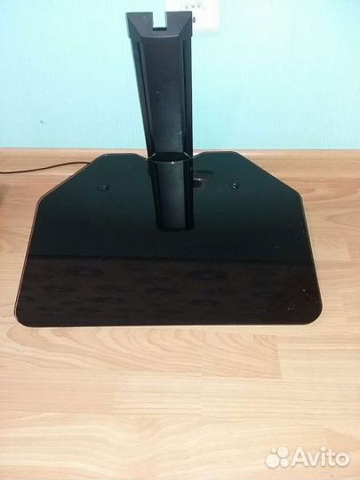 Комплект триколор на 2 тв + стеклянная полка