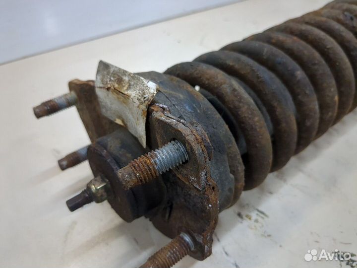 Амортизатор подвески Jeep Liberty, 2004