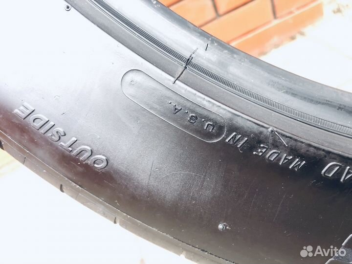 Michelin Pilot Sport 4 S 325/35 R22 ZR