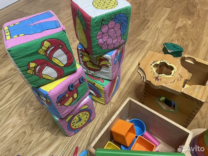 Развивающие игрушки пакетом