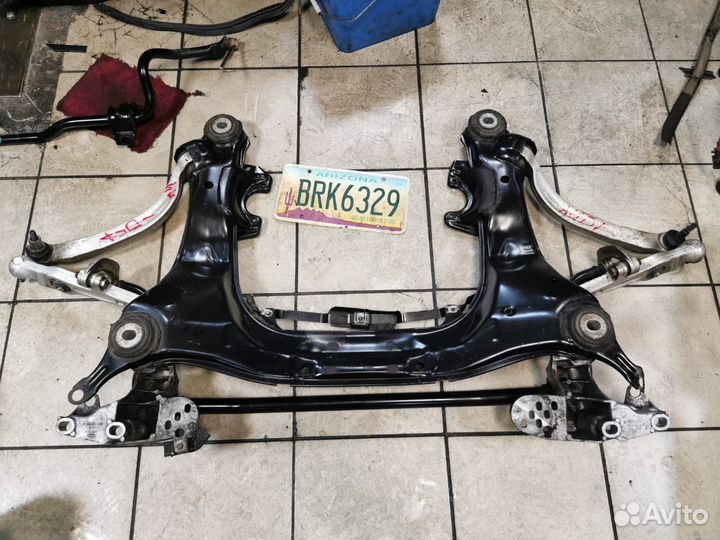 Подрамник передний Audi A4 B7