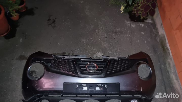 Бампер крыло nissan жук