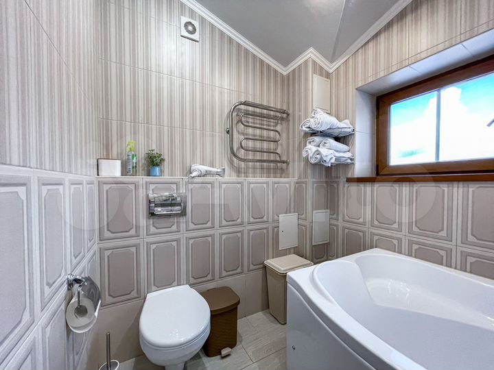 3-к. квартира, 90 м², 4/4 эт.