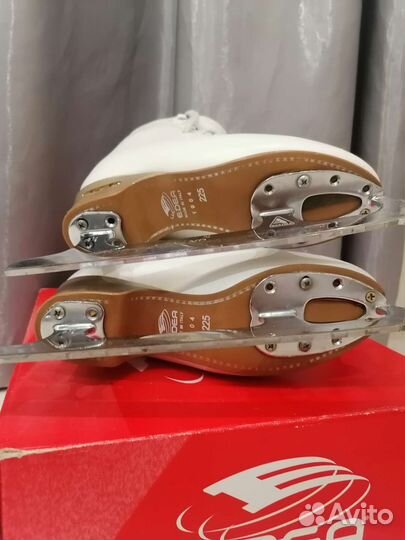 Edea overture 225 коньки