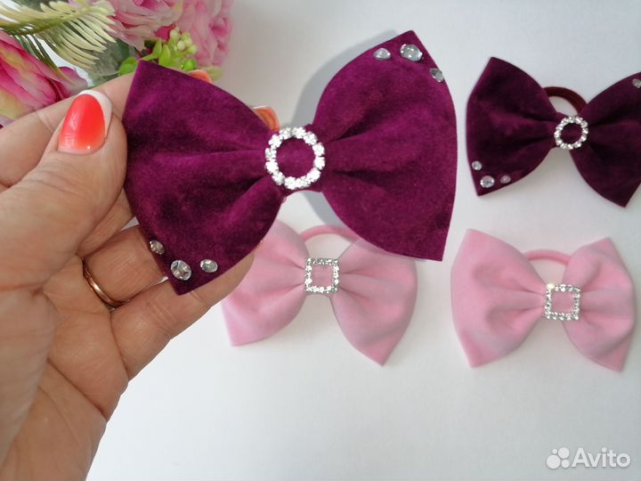 Набор бантиков на резинках подарочный