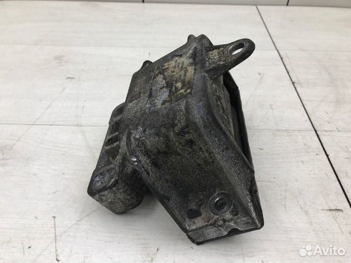 Опора двигателя левая Audi A3 8L AEH 1997