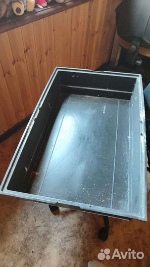 Клетка для крупного попугая