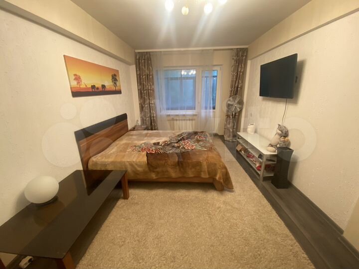 2-к. квартира, 60 м², 4/9 эт.