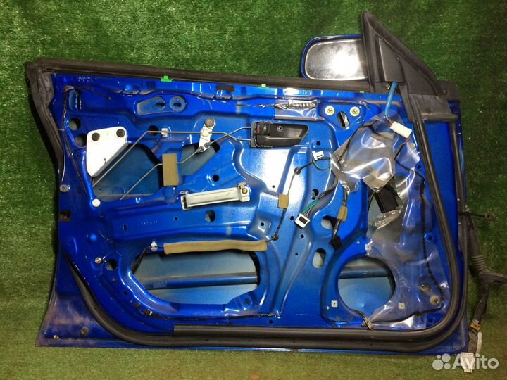 Дверь передняя левая subaru Impreza GG GD G11 Синя