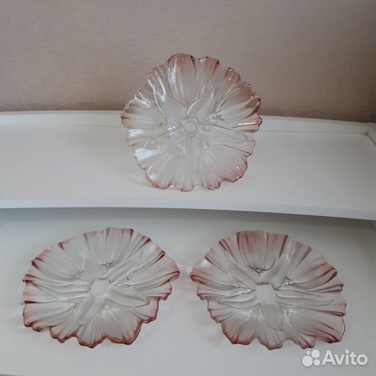 Блюда и фруктовница