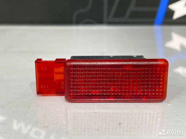 Плафон салона Volkswagen Touareg 7L AXQ/4 2006