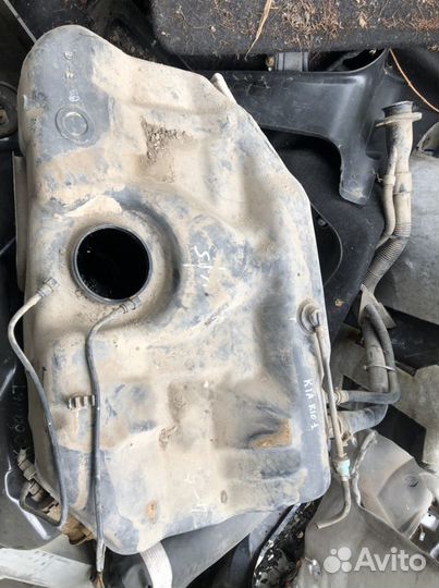 Топливный бак Kia Rio 1