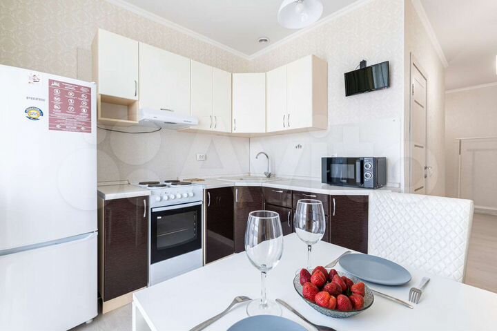 2-к. квартира, 56 м², 4/19 эт.