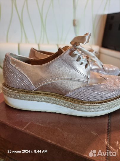 Кроссовки женские 41 размер бу