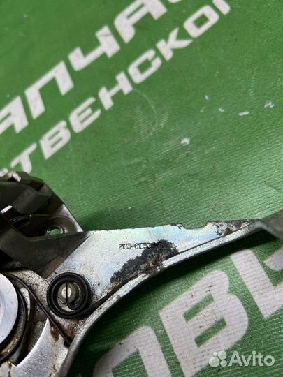 Передний левый замок двери Лада 2106