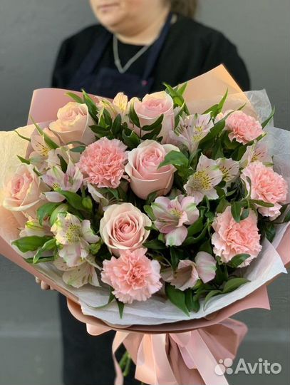 Авторский букет цветов для женщины