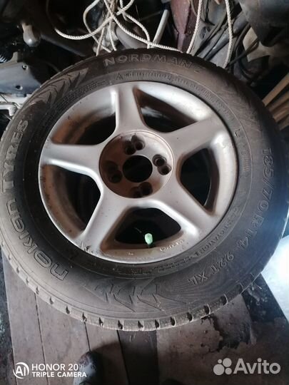 Accelera 651 2.25/4.5 R14 19B