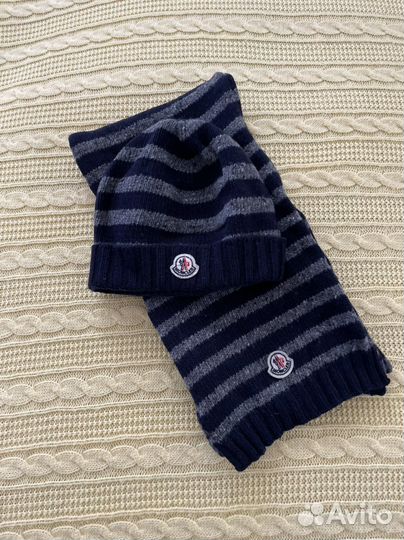 Шапка с шарфом